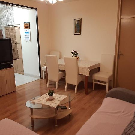 Apartment Mia โรวีน ภายนอก รูปภาพ